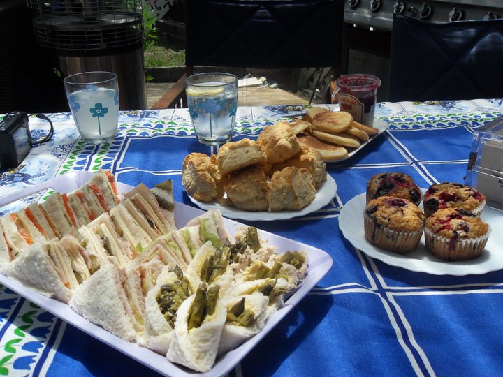 5 Essential Strategies for Socializing Without Derailing Your Weight Loss